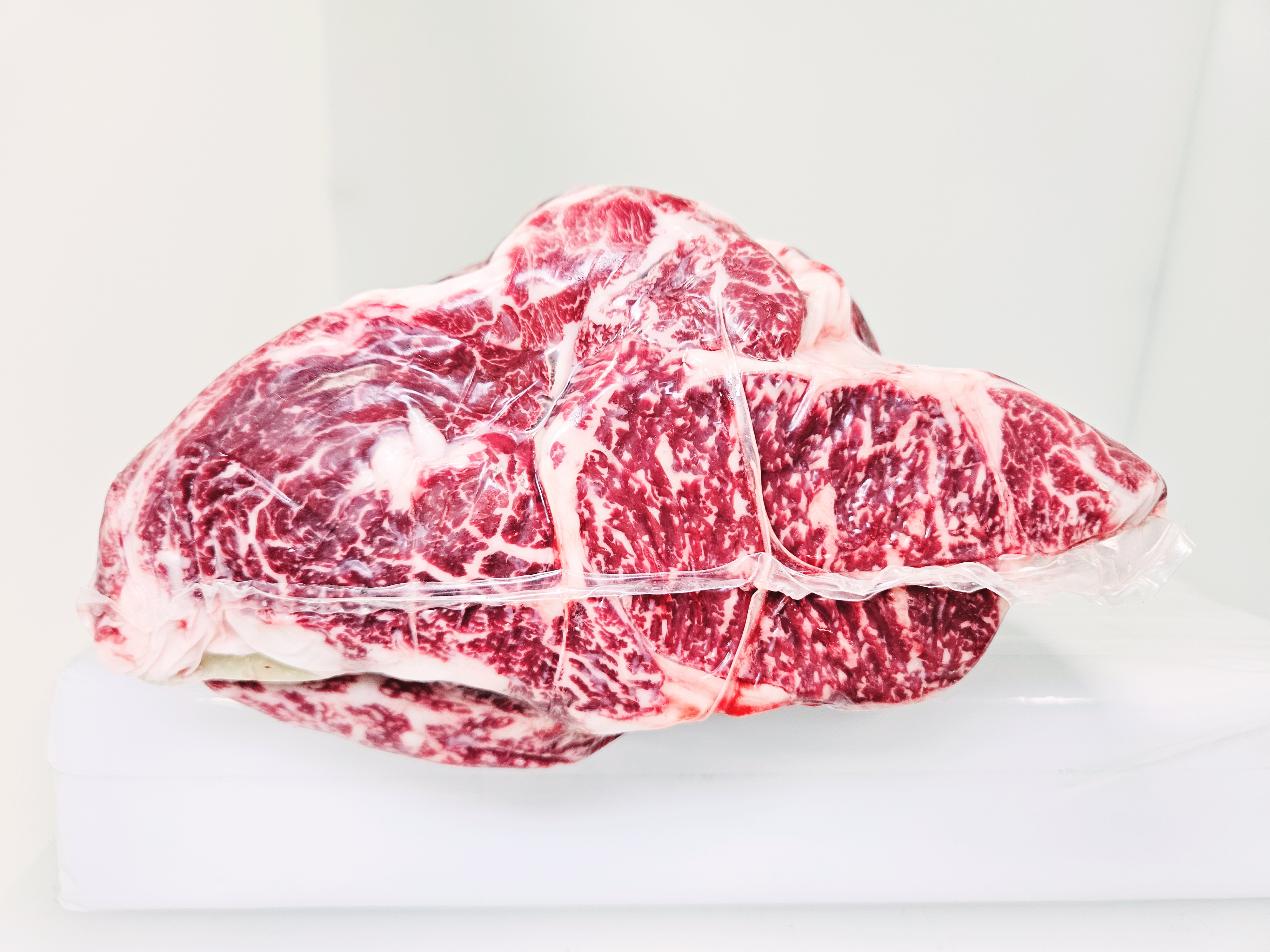 [바른한우]등심(덧살 제거) - 1+ 등급 / 국내산