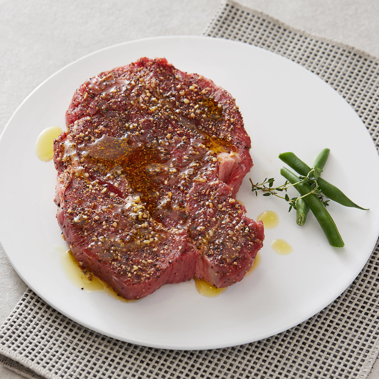 [성진본플레이스] 한우 1등급 앞다리시즈닝스테이크 200g*5팩